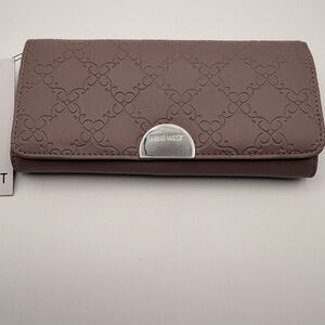 Nine West Dusty Mauve Wallet with Silver Accent NWT